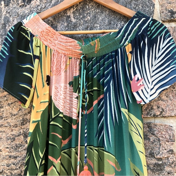 FarmRio Dress Tropical Pattern - Picture 2 of 8